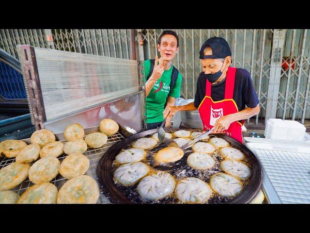 Thai Street Food - Sold Out in 2 Hours!!  Best Food in Old Bangkok - Talad Noi!