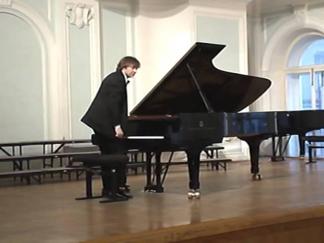 Dmitry LYUDKOV plays CHOPIN