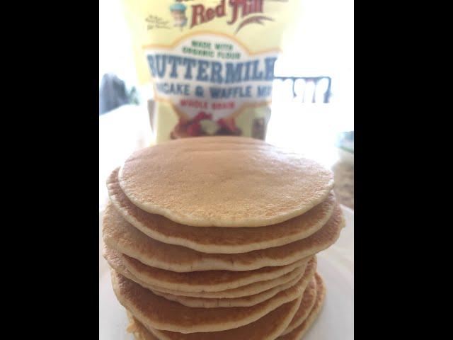 Bob's Red Mill - Buttermilk Pancake and Waffle Mix (Made with organic flour)