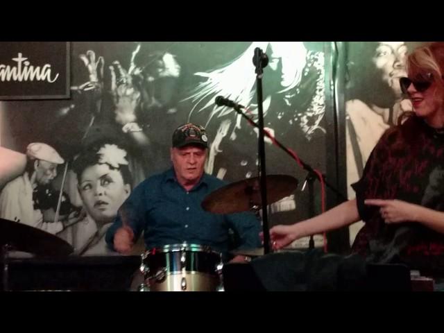 Viva Cantina in Burbank: Wipeout - Robert Lanthier on Drums (Mar.2017)