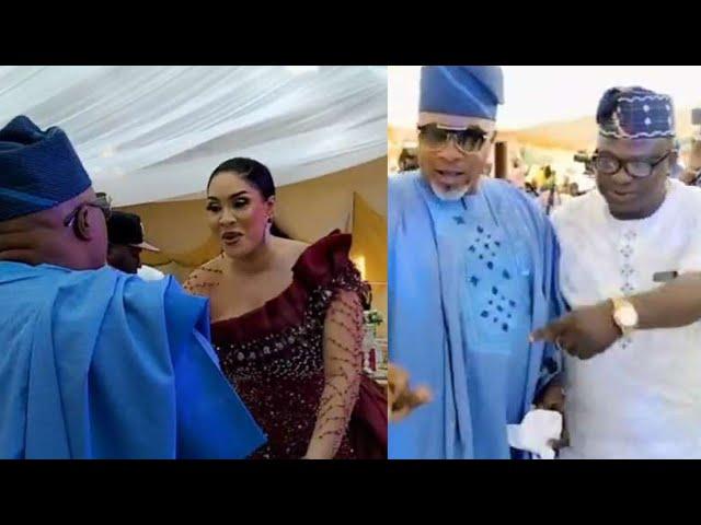 SO BEAUTIFUL EMMANUELLA ROPO HUMBLY GREET OLAIYA IGWE AS HE STORMS K1 DE ULTIMATE 50 YEARS ON STAGE