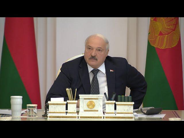 Лукашенко: Наштамповали машин и в долги это загнали?! // ПОЛНАЯ ВЕРСИЯ