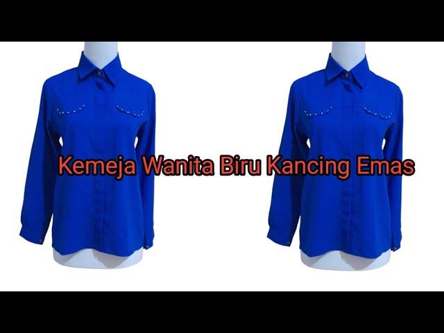 Preloved Kemeja Wanita Biru Kancing Emas