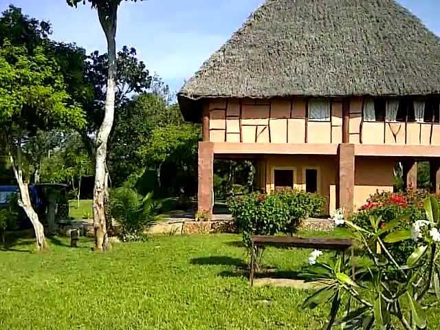 Kenya Diani Beach Cottages in Mombasa South Coast