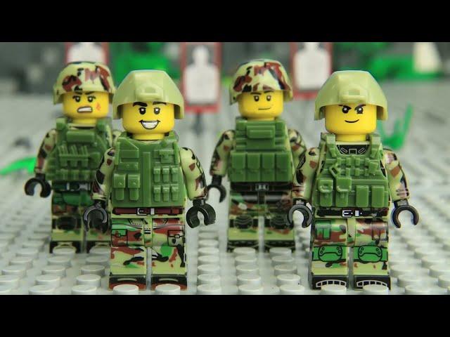Lego City Police & Army vs Super Robot