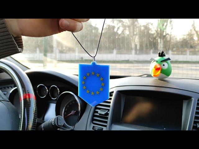 Car mirror pendant with flag of EU