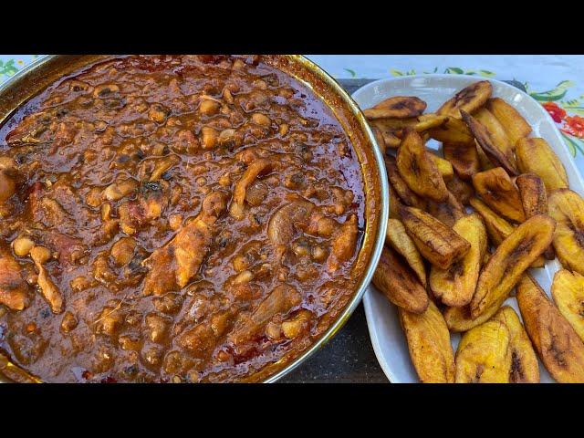 How to make Ghanaian BEANS STEW | Authentic Ghana Beans stew & fried plantain | Ghana street food