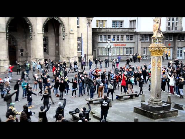 Flashmob auf dem Fischmarkt in Erfurt