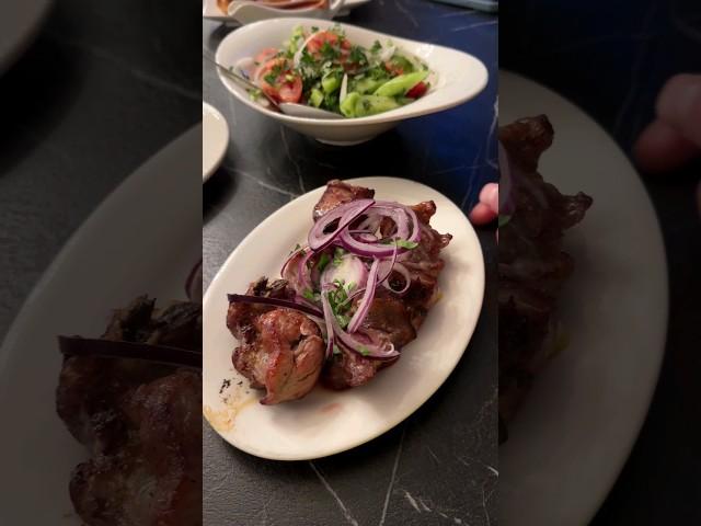Цены из прошлого! Шашлык в Батуми за 12 лари. Вкусный шашлык с мангала #батуми #грузия #batumi