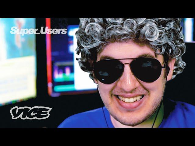 Posing as an Old Lady to Expose Online Scammers | Super Users