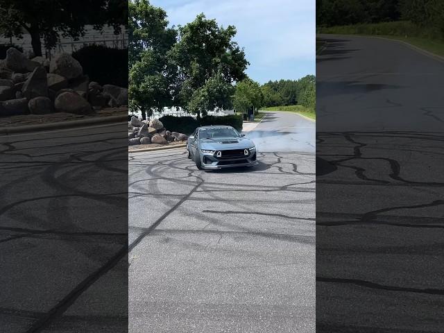 2024 Ford Mustang doing Donuts 