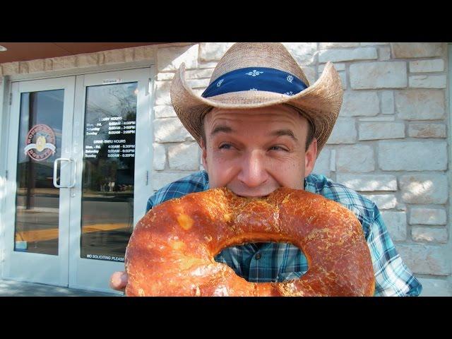 Round Rock Donuts: TEXAS SIZED! 