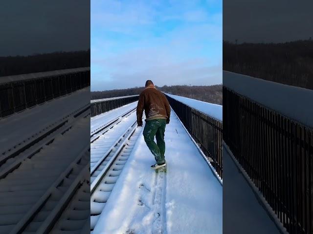 Man skates the kinzua bridge