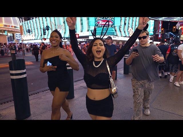 Best place to people watch: Fremont Street Las Vegas ⭐⭐⭐⭐⭐