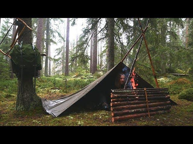 Overnight Wild Camp In the Rain - Bushcraft Canvas Poncho Shelter - Reindeer Stew