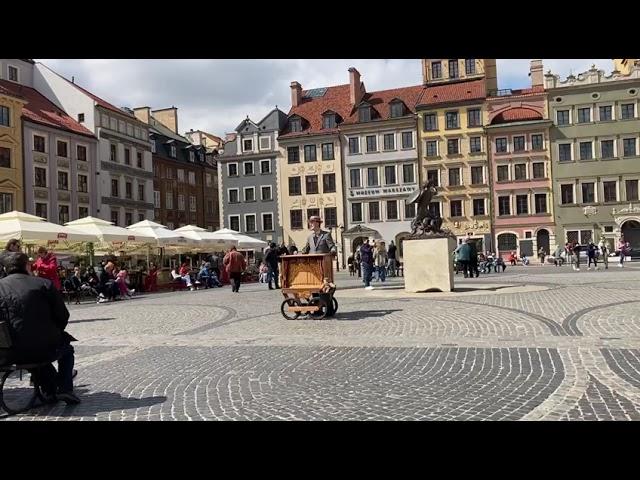 Варшава! Старе Місто! Шарманщик!