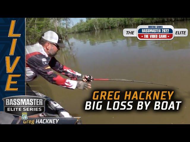 Greg Hackney loses a big Sabine River bass at the boat