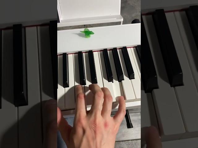 Научись играть свадебный марш за 10 секунд! 