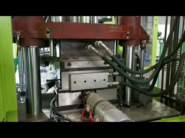 Injection stretch blow molding machine ISBM