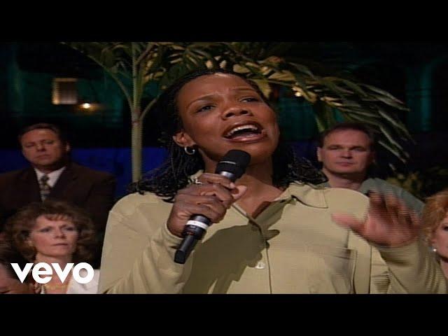 Bill & Gloria Gaither - I'm Free [Live] ft. Lynda Randle, David Phelps