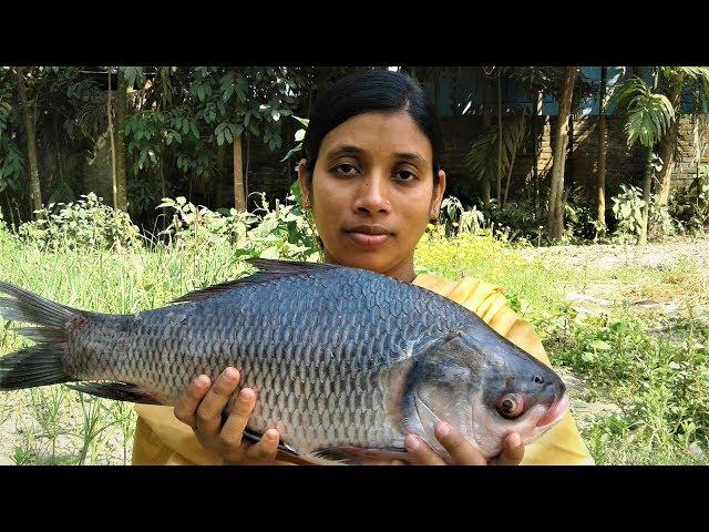 Katla Bhapa Recipe | Famous Bengali Fish Recipe Cooking By Street Village Food