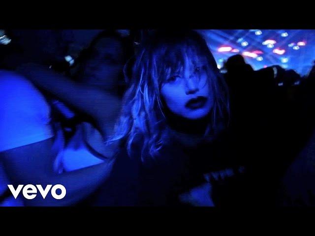 Crystal Castles - Concrete