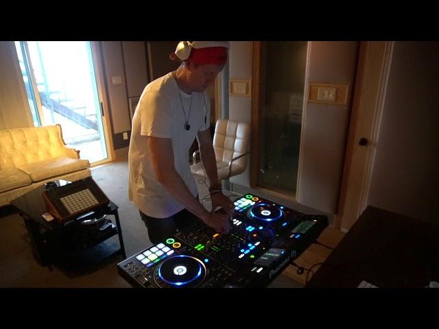 Andres Castillo in The Mix Set 10 7 2019 House Music