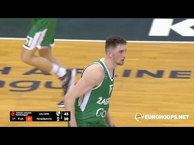 Zalgiris Kaunas - Fenerbahce Beko Istanbul 86-66: Laurynas Birutis (career-high 15 points)