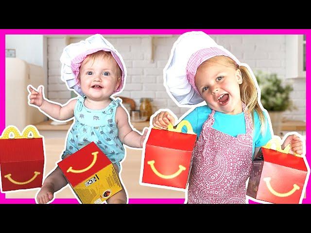 Kin Tin Teaches Baby Sister Roro How To Cook Her Favorite Food! Pretend Play Chef