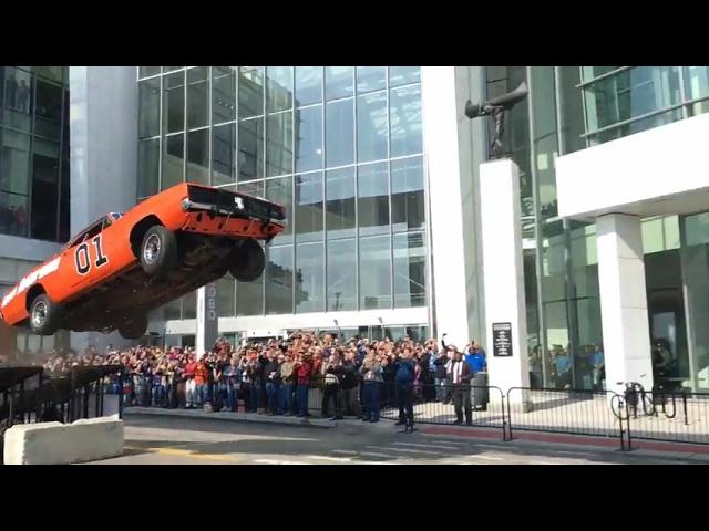 Spectacular General Lee stunt jump in Detroit