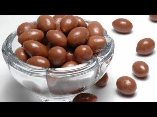 Homemade Cadbury Nutty Chocolate Recipe।How to make Chocolate Costed Almond।Christmas treats।