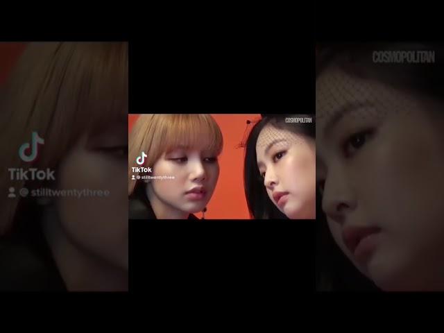 this is why YG never put chaesoo & jenlisa in staring contest 