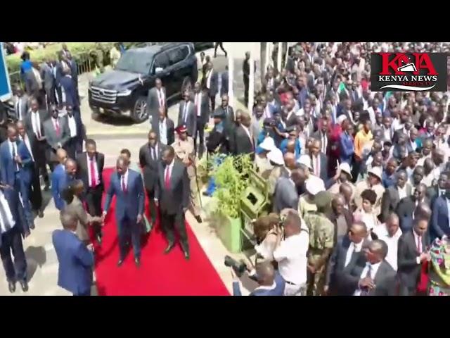 SEE WHAT KENYANS DID TO PRESIDENT RUTO AS HE ARRIVES AT KICC TO ATTEND KINDIKI'S SWEARING IN!