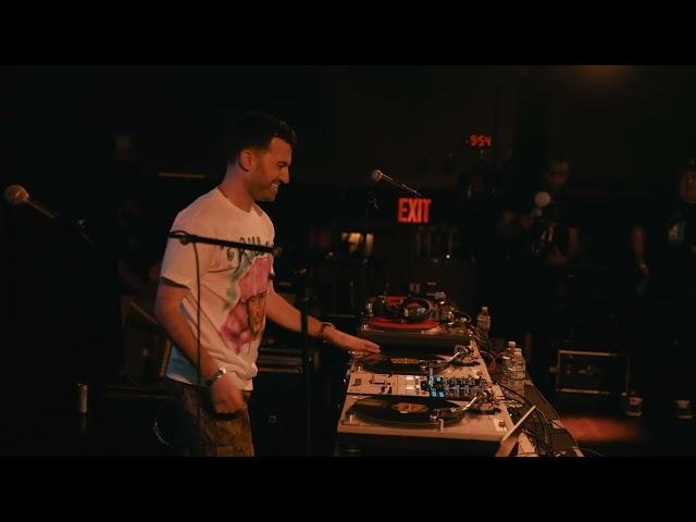 A-Trak @ Fat Beats 30th Anniversary NYC - Underground Hip Hop Routine (9/22/2024)