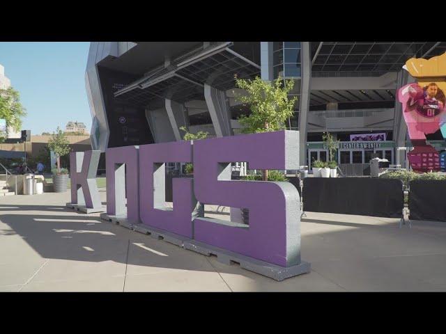 'Goosebumps' Sacramento Kings fans rally outside Golden 1 Center for opener