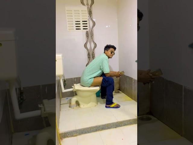 Mumbai ka king Toilet me #shorts