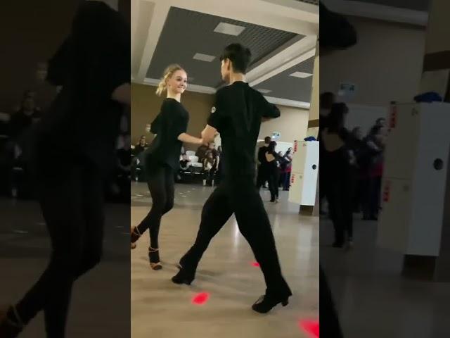 Сломался каблук  #dance #ballroomdance #dancer