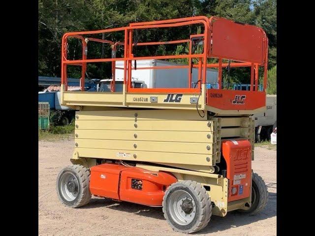 JLG 4069LE Electric Rough Terrain Scissor Lifts