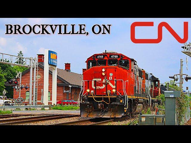 Brockville: Nonstop Canadian National and VIA Rail, Canada's Oldest Railway Tunnel