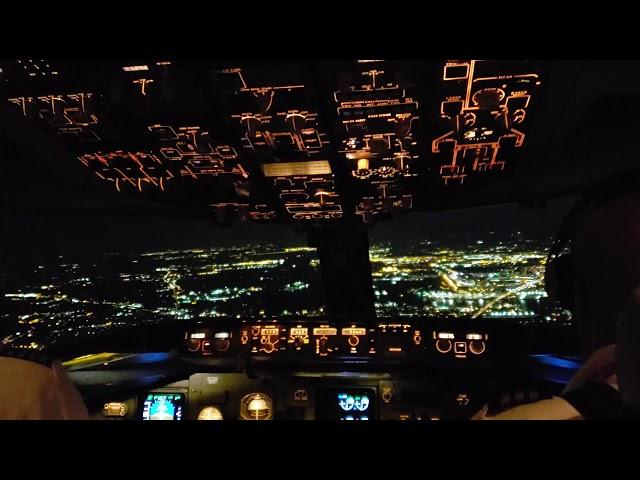 Boeing 767 flight deck