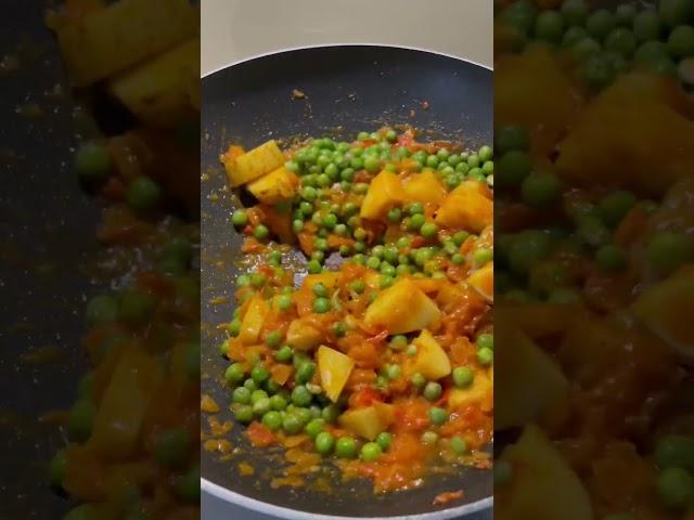 Aloo matar dry sabzi | Potato green peas sabzi recipe