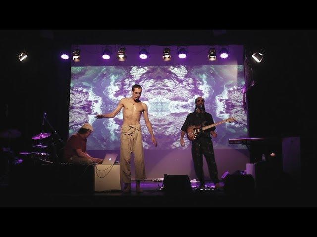 Alex Serra & Totidub - Victory (feat. Pau Arnal & Na Lua) - Live at la Farinera