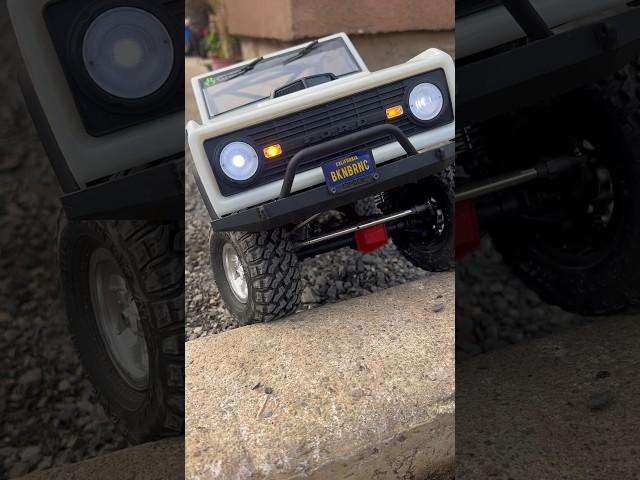 Rc bronco crawl! #rc #crawler #shorts #car