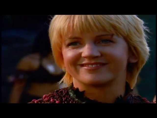 Xena Revival - "Wake Me Up" Xena & Gabrielle Subtext