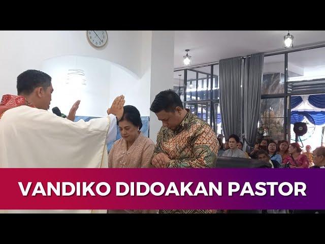 Ada Doa Pastor Valen Sihotang Kepada Vandiko Saat Memasuki Rumah Pribadi dan Keluarga