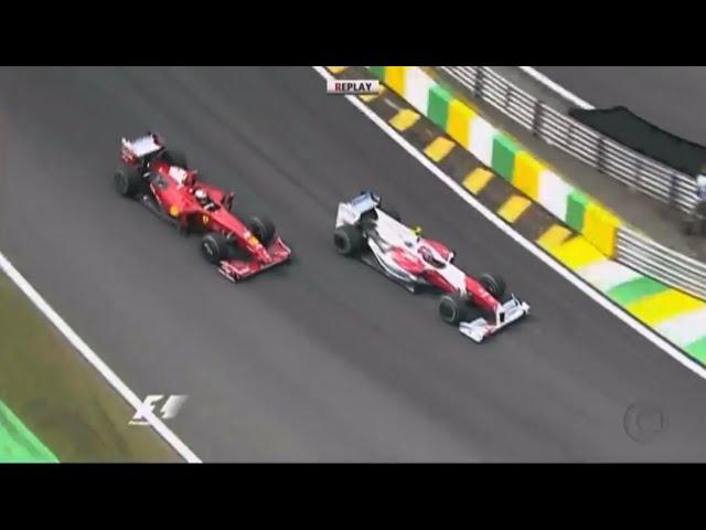 Kamui Kobayashi’s pre-DRS late braking style pass maneuver!!