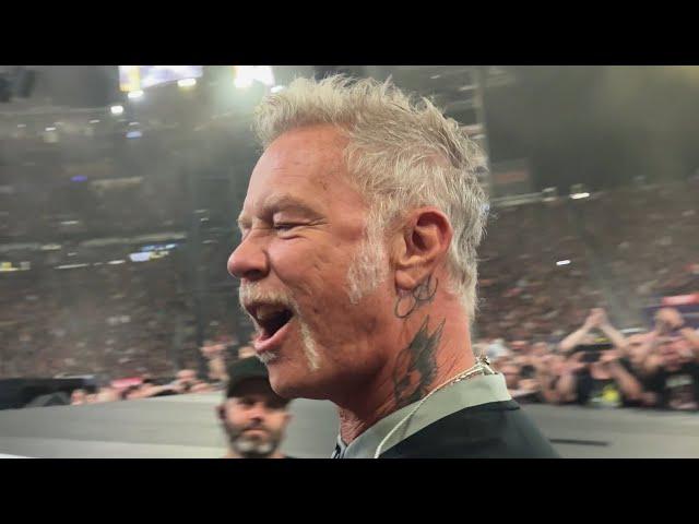 Metallica: James Hetfield Entrance + Whiplash [Live 4K] (Minneapolis, Minnesota - August 18, 2024)