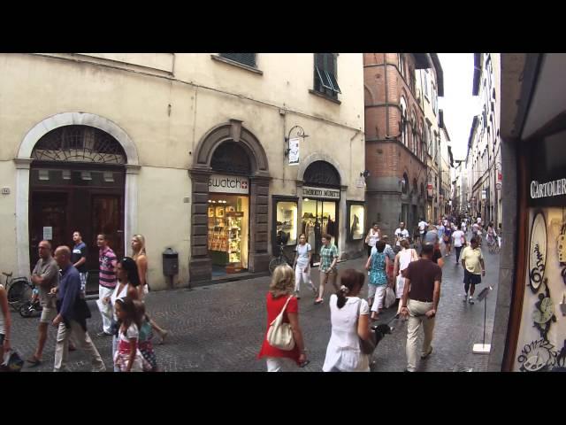 Lucca - Via Fillungo (Italy) 170° - 6 min RealTime