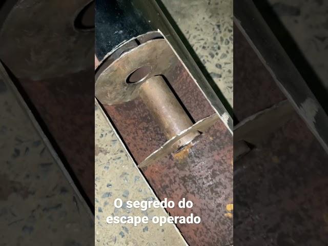 O segredo do escapamento operado