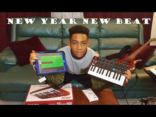 MAKING A BEAT FROM SCRATCH WITH AKAI MPK MINI ON GARAGEBAND!!!